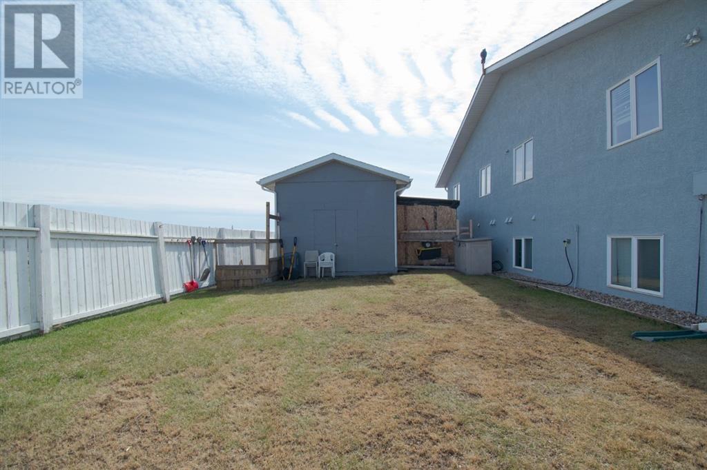 221 Sitka Drive, Fort Mcmurray, Alberta  T9H 3C1 - Photo 32 - A2130322
