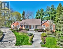 10 PICKWICK Place 662 - Fonthill