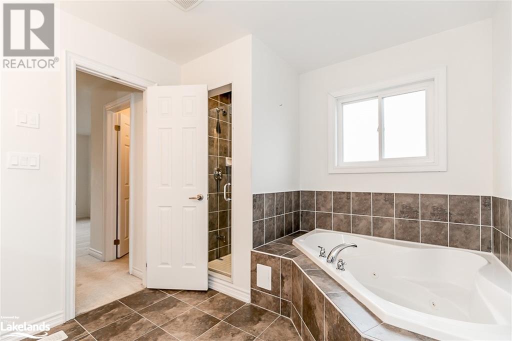 27 Pearl Street, Wasaga Beach, Ontario  L9Z 1J6 - Photo 19 - 40587739