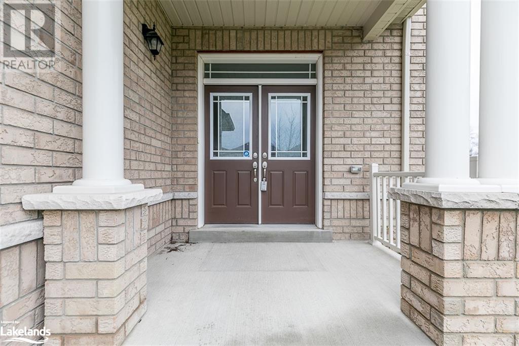 27 Pearl Street, Wasaga Beach, Ontario  L9Z 1J6 - Photo 3 - 40587739