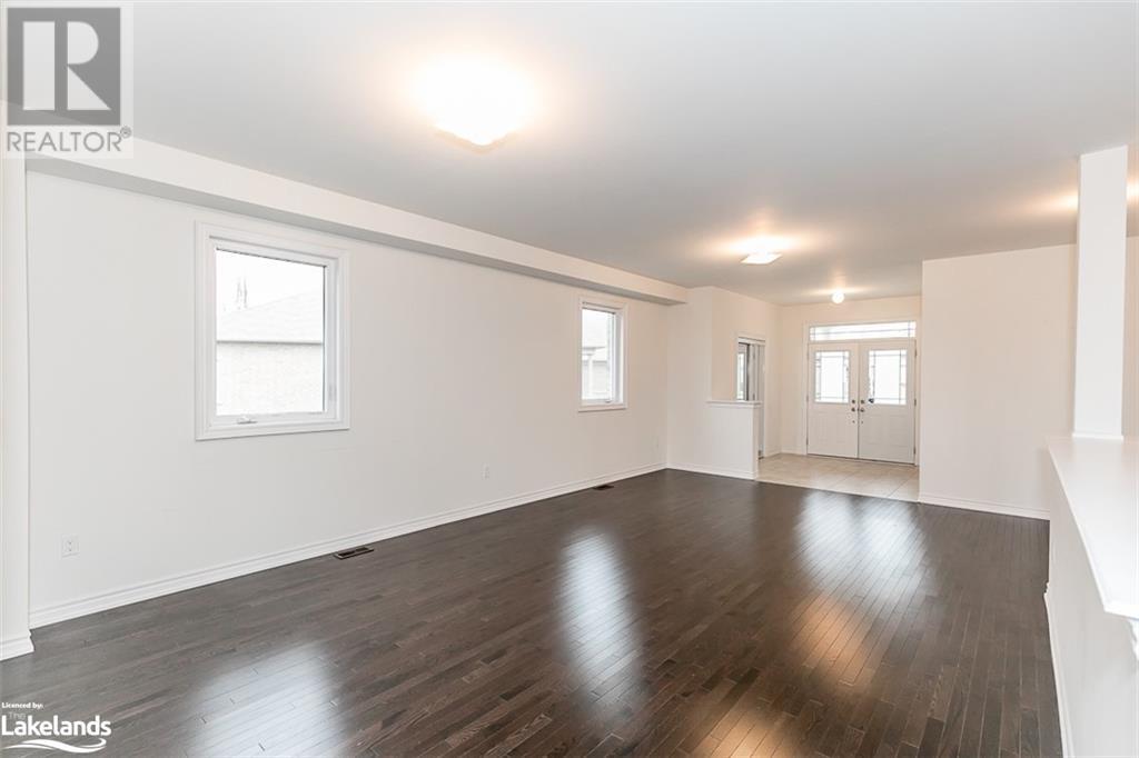 27 Pearl Street, Wasaga Beach, Ontario  L9Z 1J6 - Photo 6 - 40587739