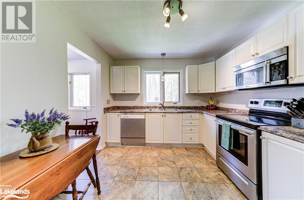 19 Caribbean Drive, Wasaga Beach, Ontario  L9Z 2W3 - Photo 17 - 40586490