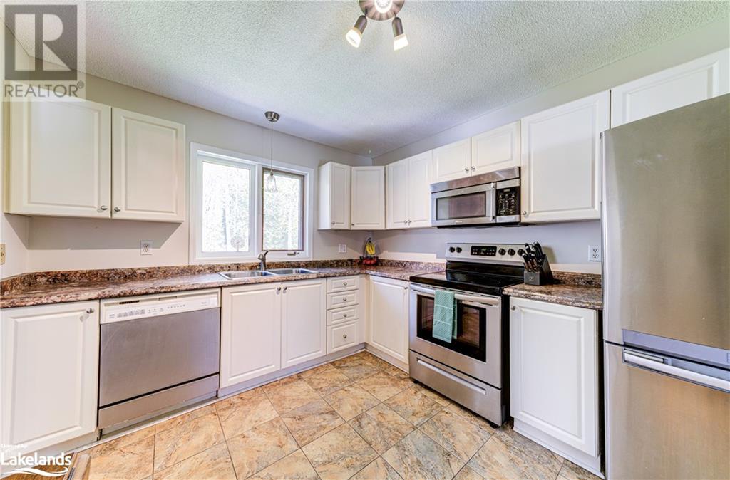 19 Caribbean Drive, Wasaga Beach, Ontario  L9Z 2W3 - Photo 18 - 40586490