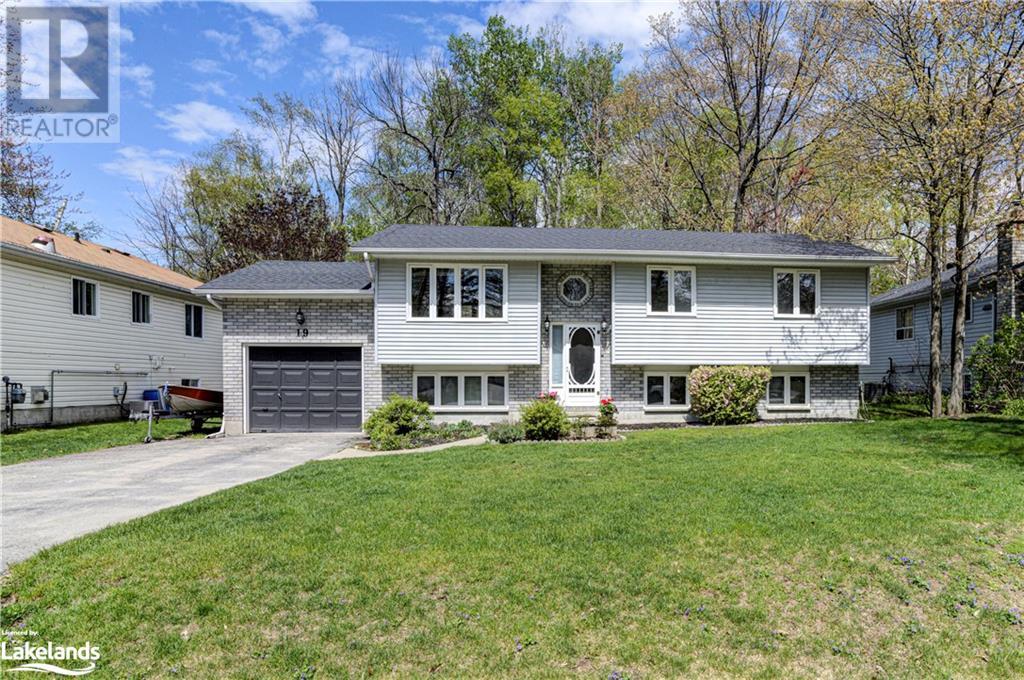 19 Caribbean Drive, Wasaga Beach, Ontario  L9Z 2W3 - Photo 3 - 40586490