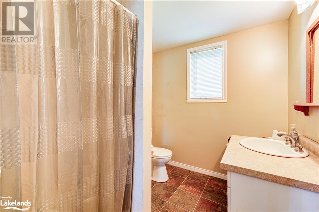 19 Caribbean Drive, Wasaga Beach, Ontario  L9Z 2W3 - Photo 34 - 40586490