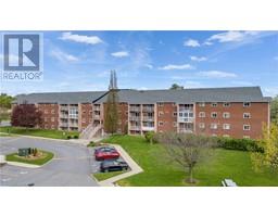 580 ARMSTRONG Road Unit# 201 35 - East Gardiners Rd