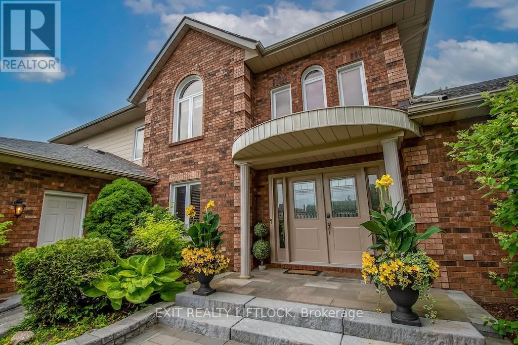 1679 FORSTER AVE, peterborough, Ontario