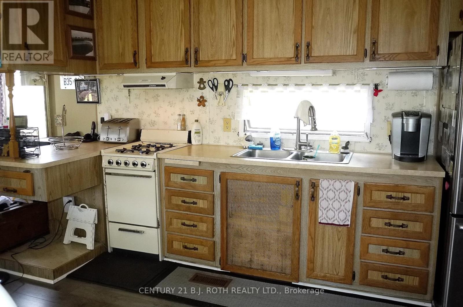 # 410 - 5216 90 County Road, Springwater, Ontario  L0M 1T0 - Photo 8 - S8331916