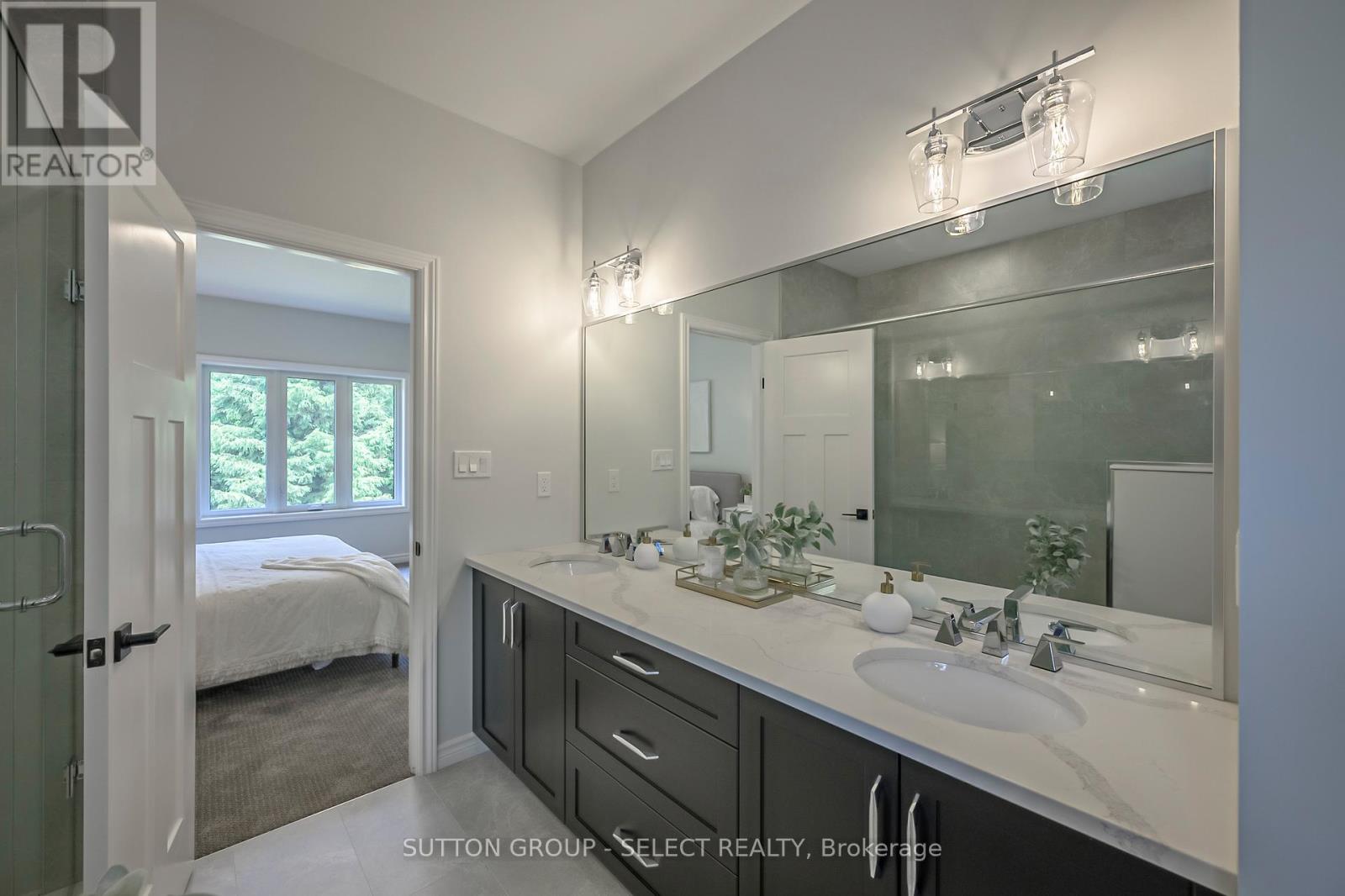 17 Spruce Crescent, North Middlesex, Ontario  N0M 2K0 - Photo 27 - X8331870