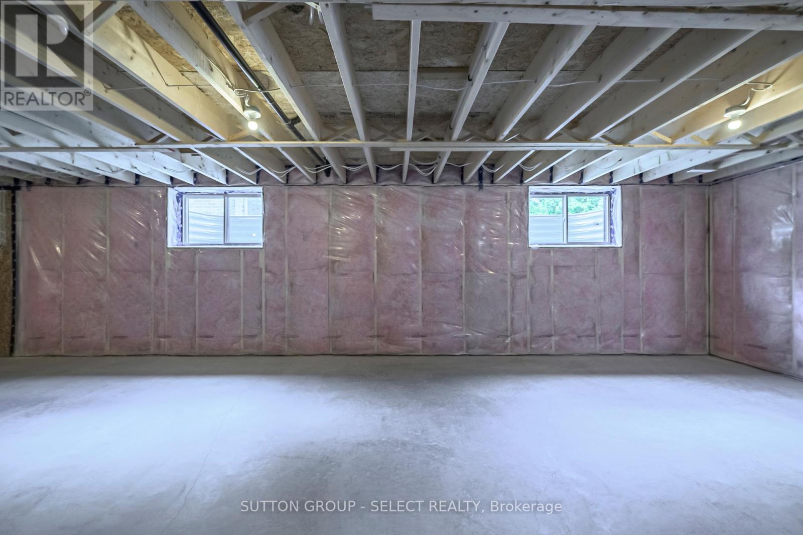 17 Spruce Crescent, North Middlesex, Ontario  N0M 2K0 - Photo 31 - X8331870