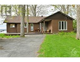852 BAYVIEW DRIVE Constance Bay