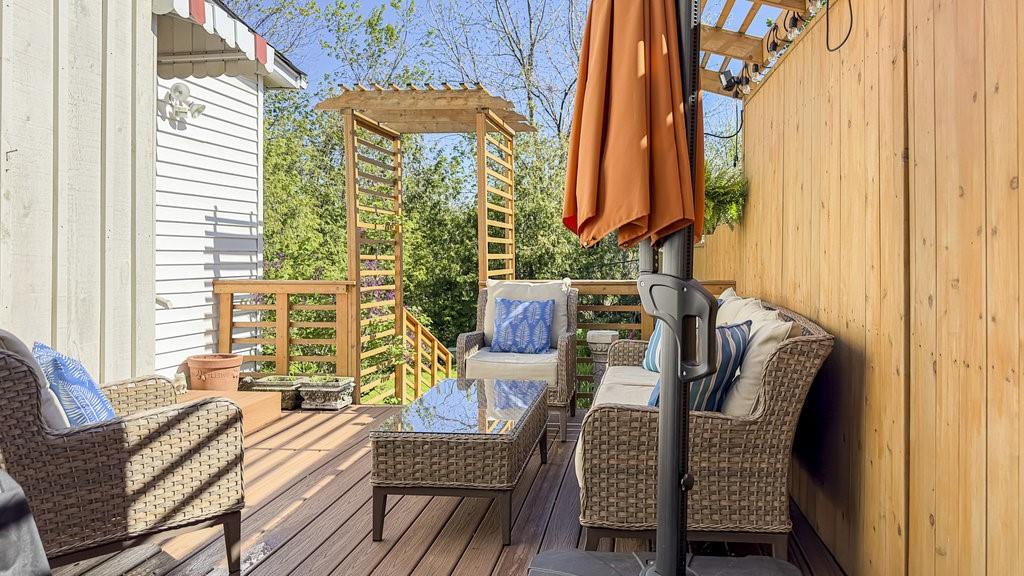 462 Charlton Avenue W, Hamilton, Ontario  L8P 2E8 - Photo 1 - H4193823