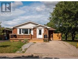 11 THORNCLIFF Drive 455 - Secord Woods