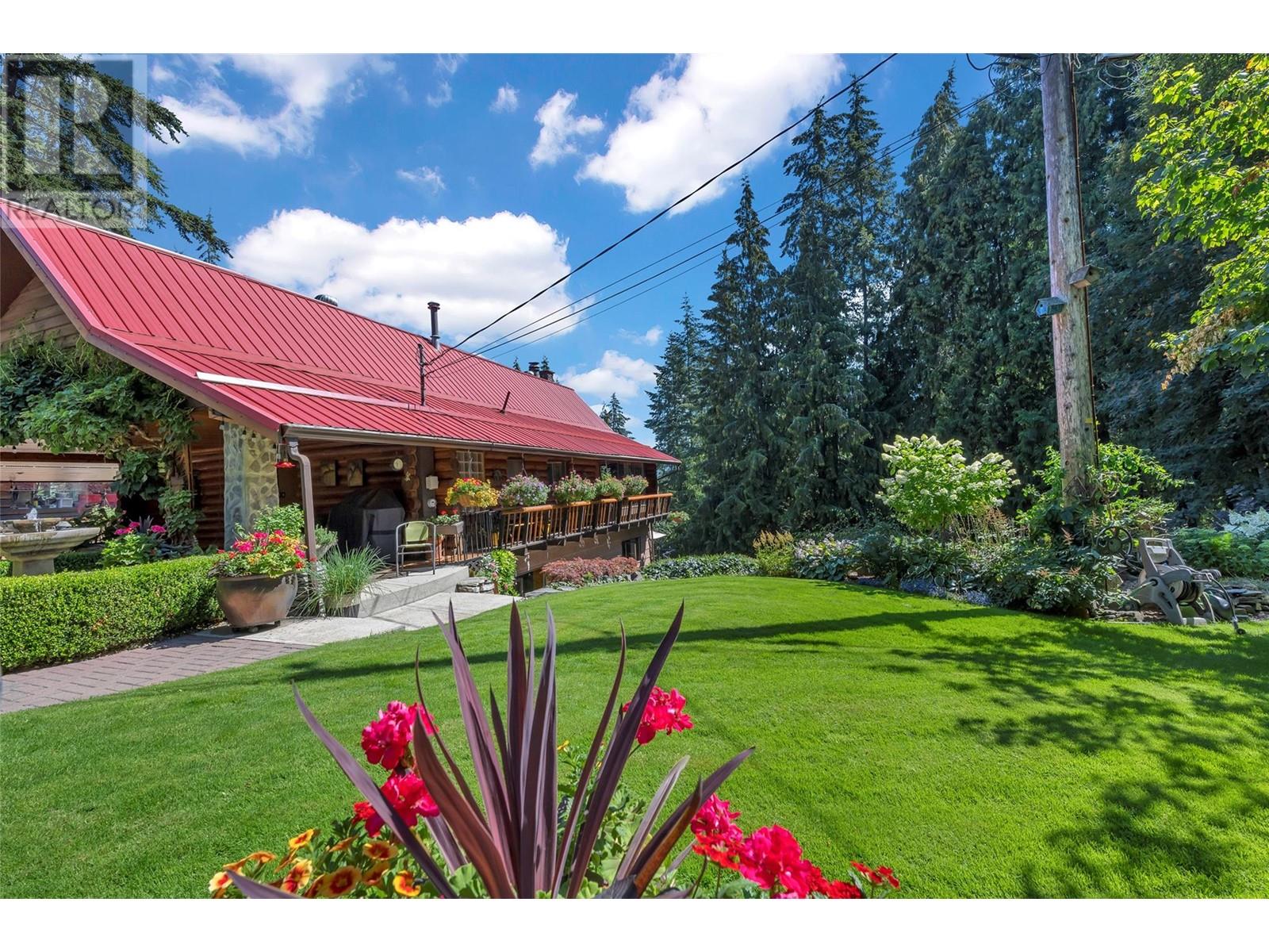 2726 Tranquil Place, blind bay, British Columbia
