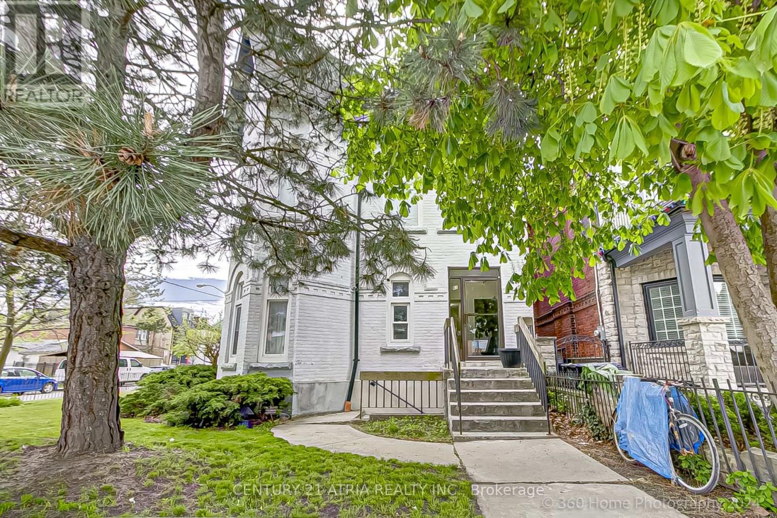 62 Brock Avenue, Toronto (Roncesvalles), Ontario  M6K 2L4 - Photo 2 - W8332814