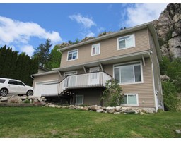 1447 37th Street, Castlegar, Ca