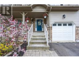 78 WHITEFOOT CRES