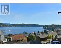 644 Gibsons Way, Gibsons, Ca