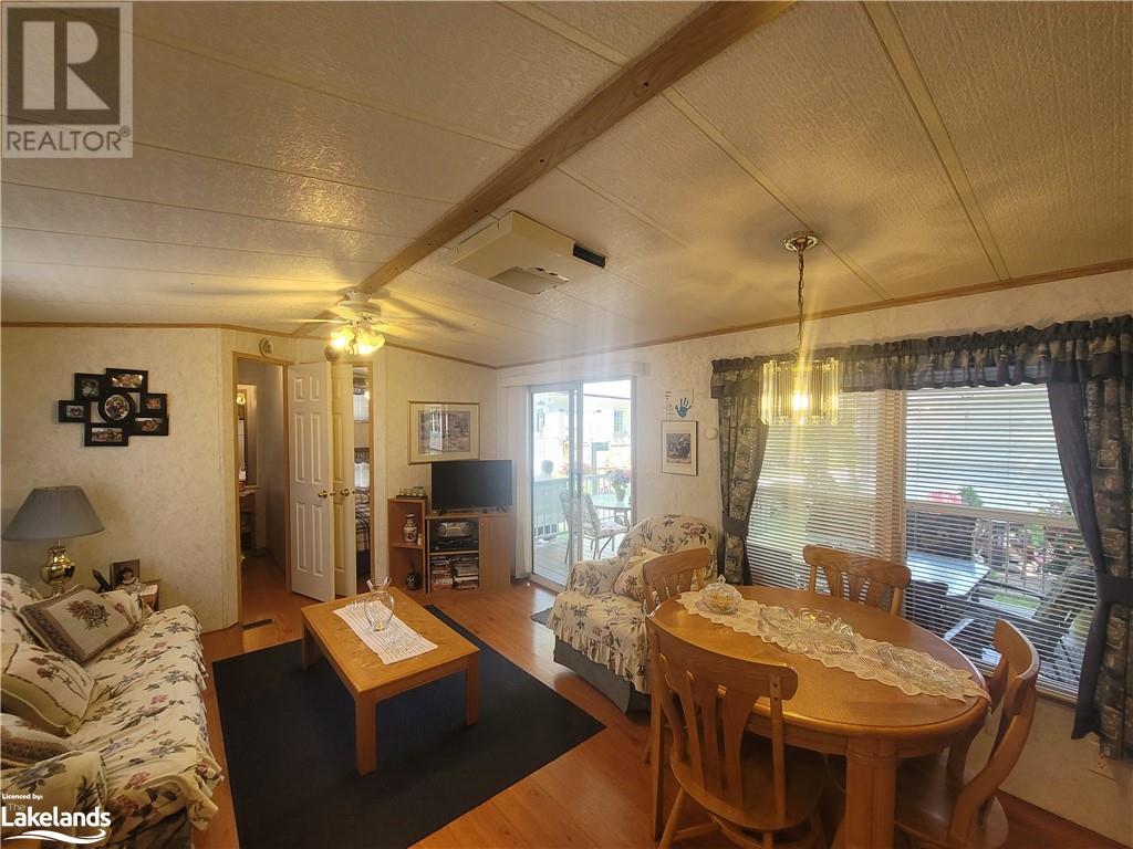 180 14th Street, Wasaga Beach, Ontario  L9Z 1X7 - Photo 13 - 40588192