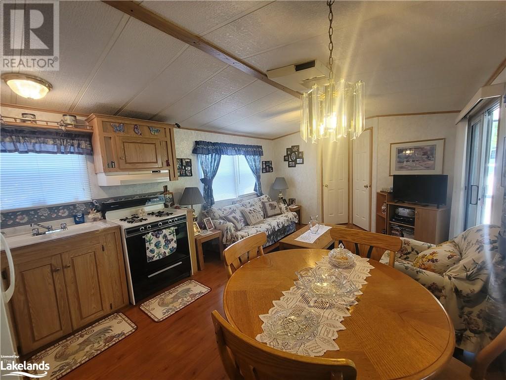 180 14th Street, Wasaga Beach, Ontario  L9Z 1X7 - Photo 16 - 40588192