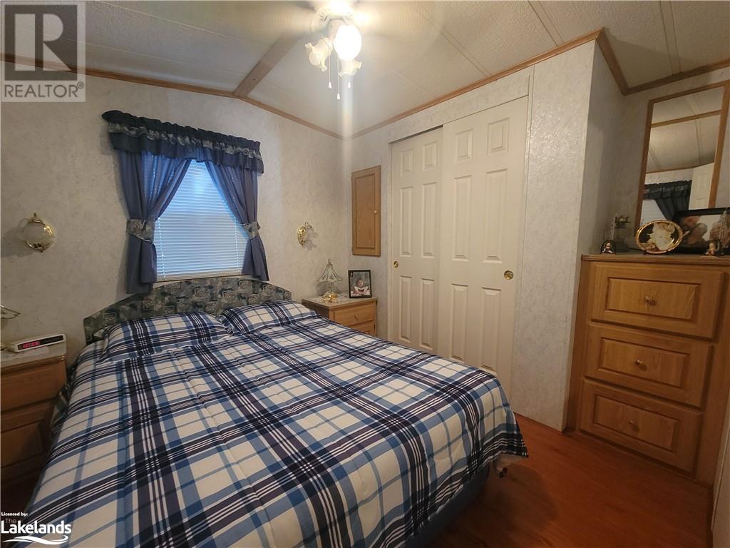 180 14th Street, Wasaga Beach, Ontario  L9Z 1X7 - Photo 8 - 40588192