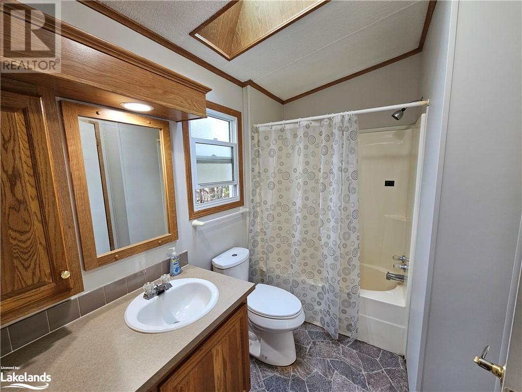19 Topaz Street, Wasaga Beach, Ontario  L9Z 1X7 - Photo 13 - 40588353