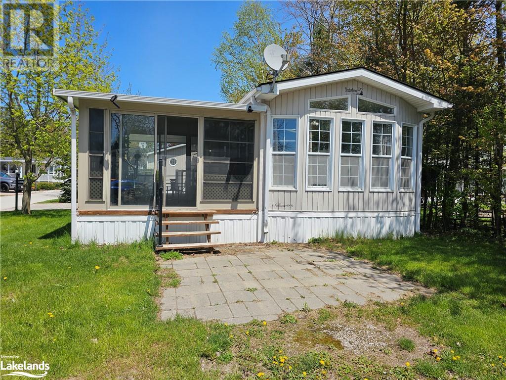 19 Topaz Street, Wasaga Beach, Ontario  L9Z 1X7 - Photo 19 - 40588353