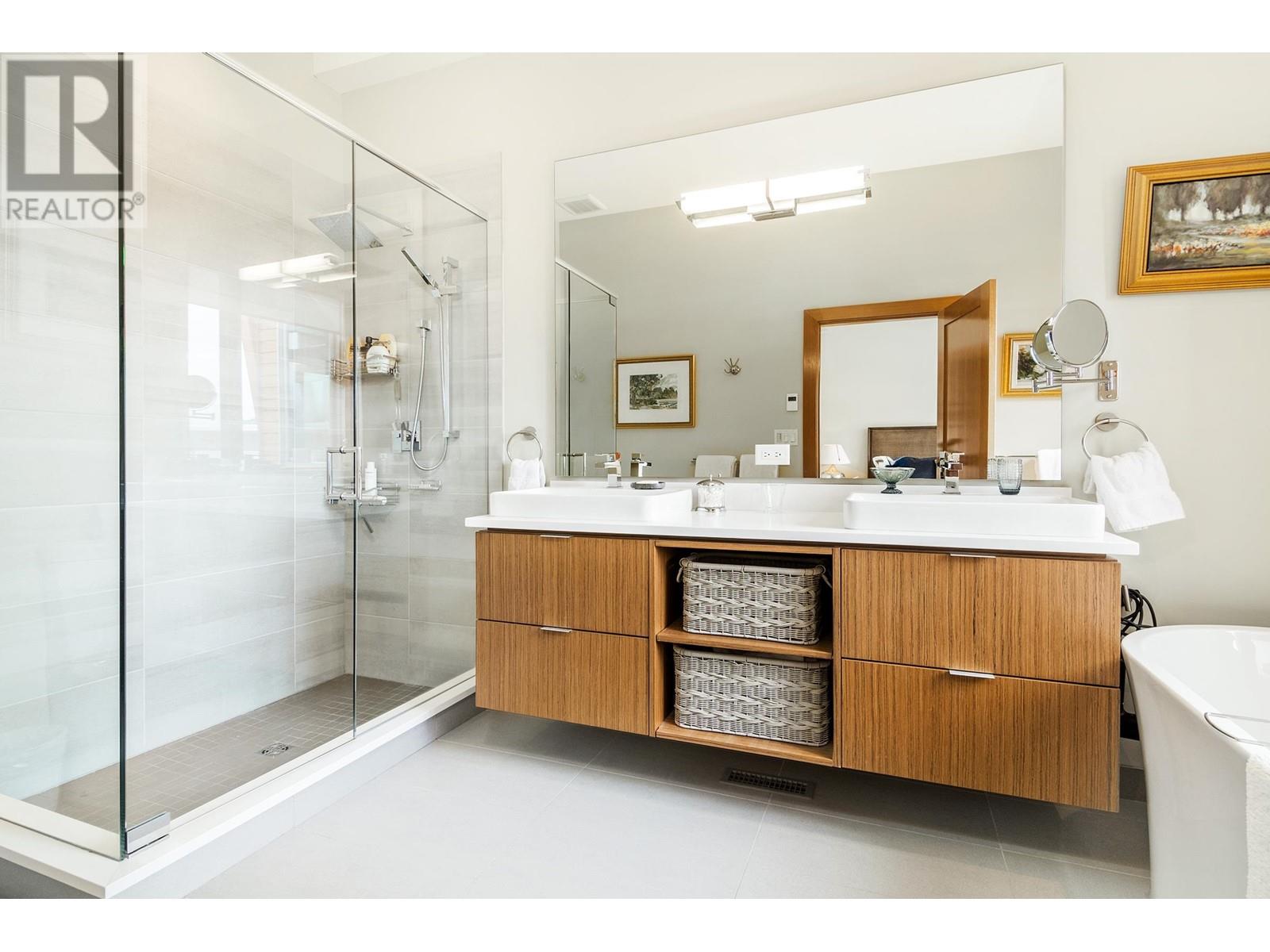 40 8400 ASHLEIGH MCIVOR DRIVE