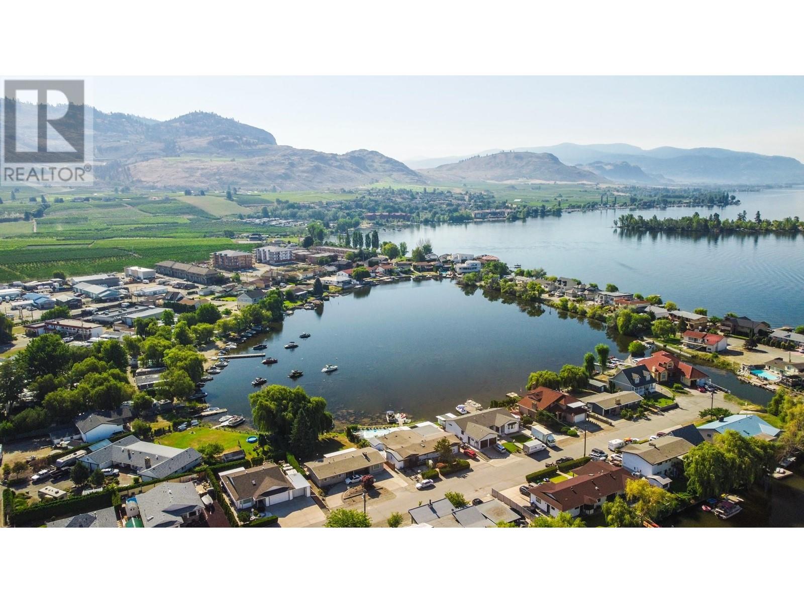 32 BAYVIEW Crescent Osoyoos