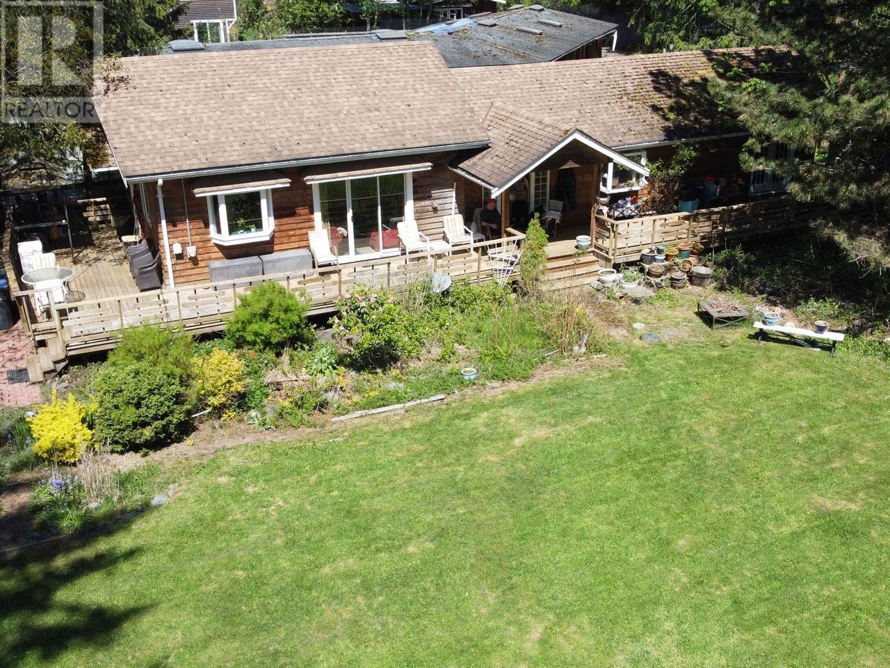 1020 Finch Drive, Squamish, British Columbia  V8B 0C2 - Photo 22 - R2882431