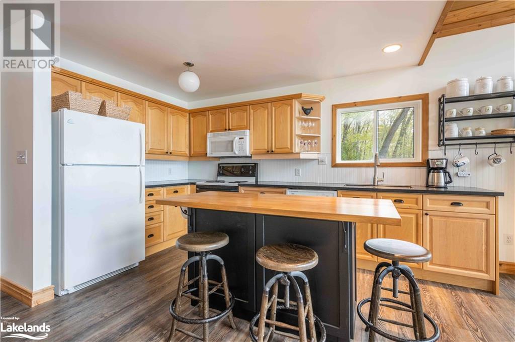 496 Big Island, Huntsville, Ontario  P1H 2J3 - Photo 10 - 40588245
