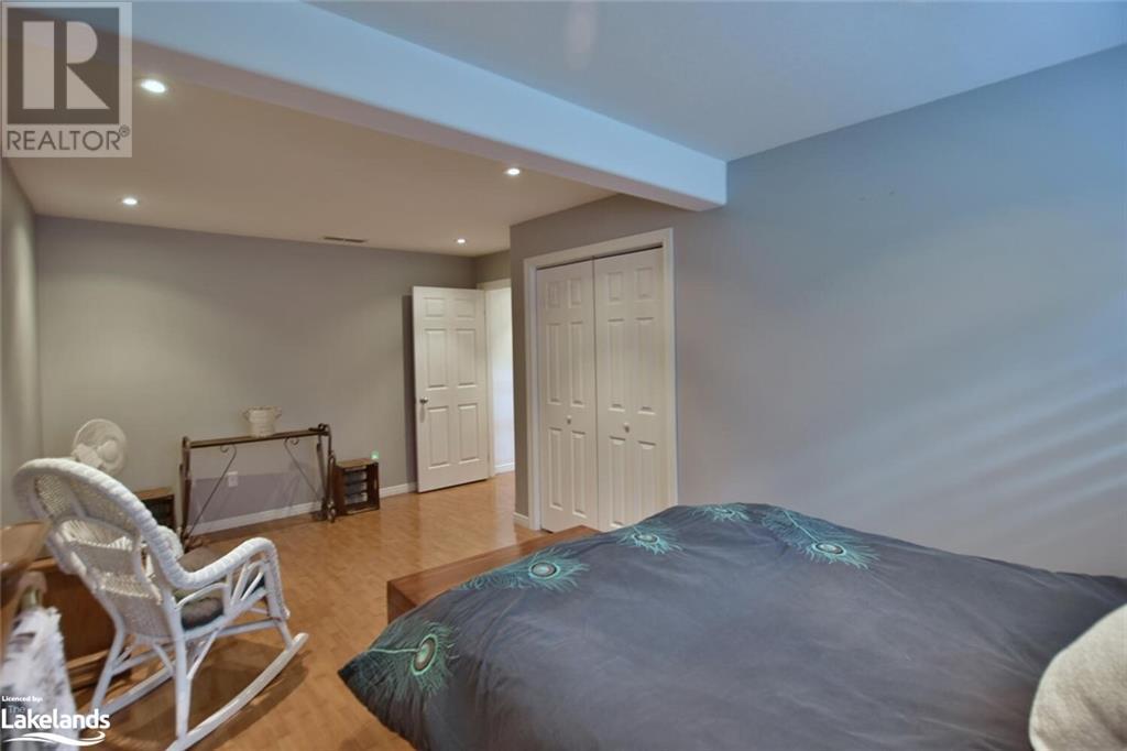 20 53rd Street S, Wasaga Beach, Ontario  L9Z 1W8 - Photo 35 - 40565595