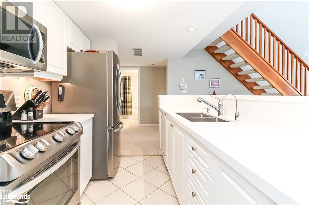 926 Cedar Pointe Court, Collingwood, Ontario  L9Y 5C7 - Photo 6 - 40587198