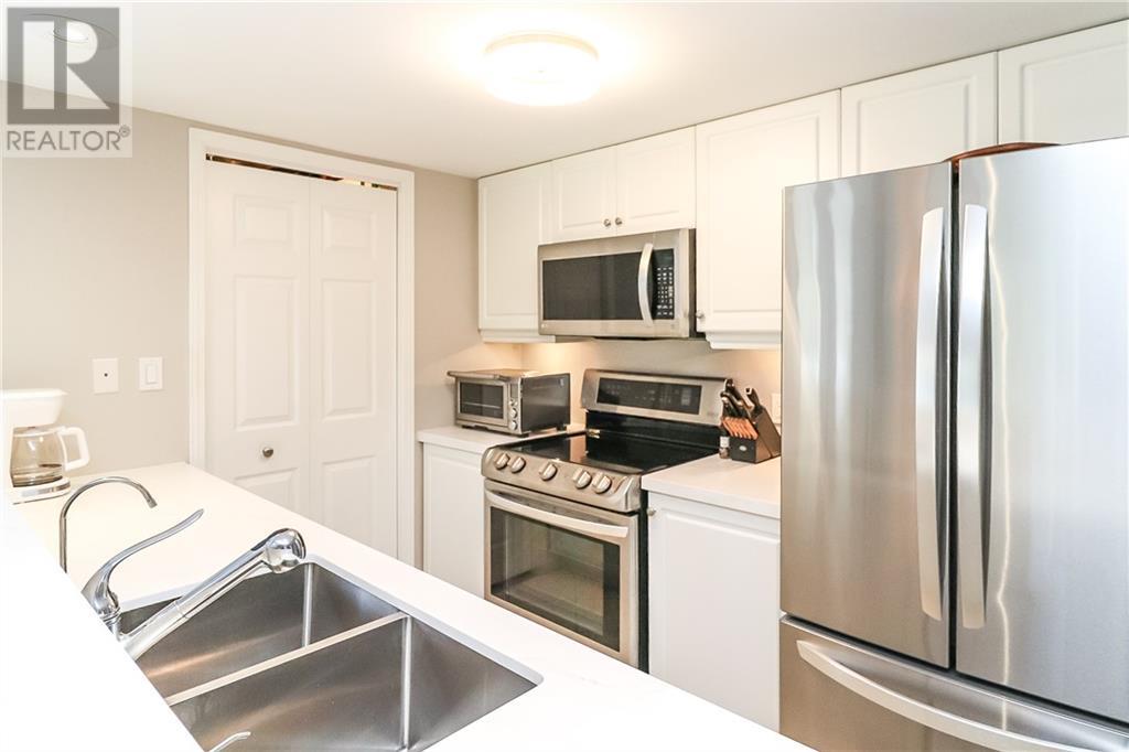926 Cedar Pointe Court, Collingwood, Ontario  L9Y 5C7 - Photo 7 - 40587198