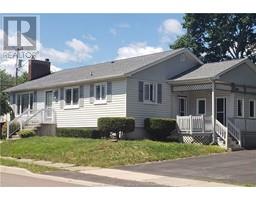 37 Sherrard, Moncton, Ca