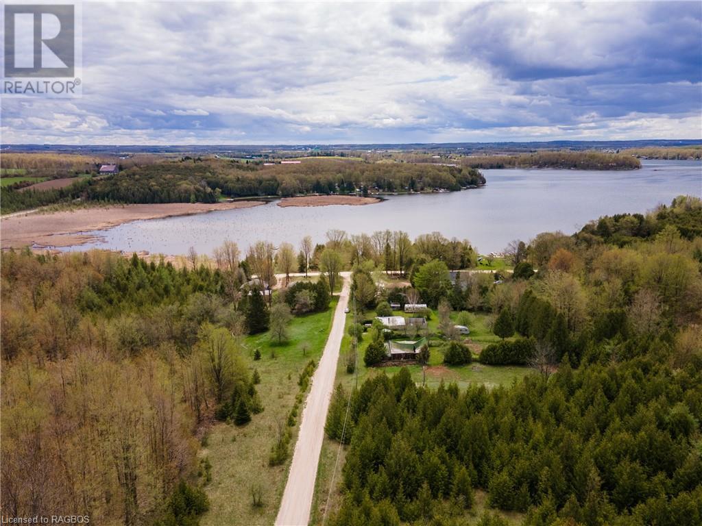 120 Sir Williams Lane, Grey Highlands, Ontario  N0C 1E0 - Photo 3 - 40587496