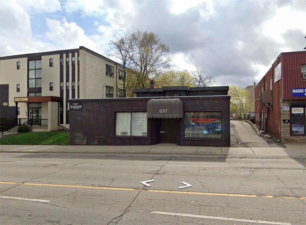 637 Upper James Street, Hamilton, Ontario  L9C 2Y9 - Photo 1 - H4193838