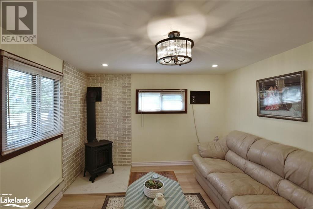 34 Nancy Street, Wasaga Beach, Ontario  L9Z 2K5 - Photo 12 - 40587967