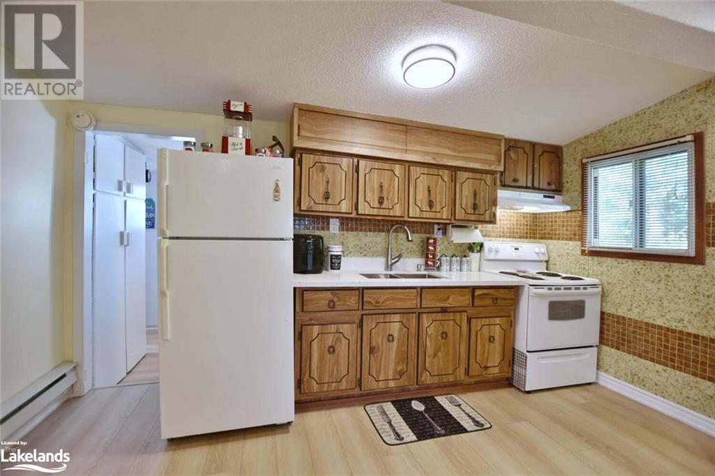 34 Nancy Street, Wasaga Beach, Ontario  L9Z 2K5 - Photo 8 - 40587967
