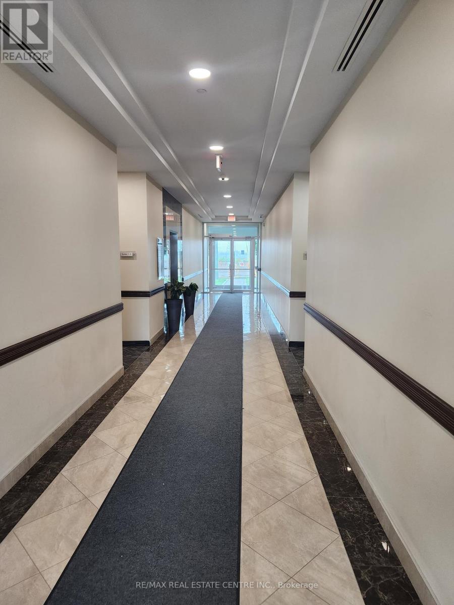 1 - 30 Topflight Drive, Mississauga, Ontario  L5S 0A8 - Photo 2 - W8337500
