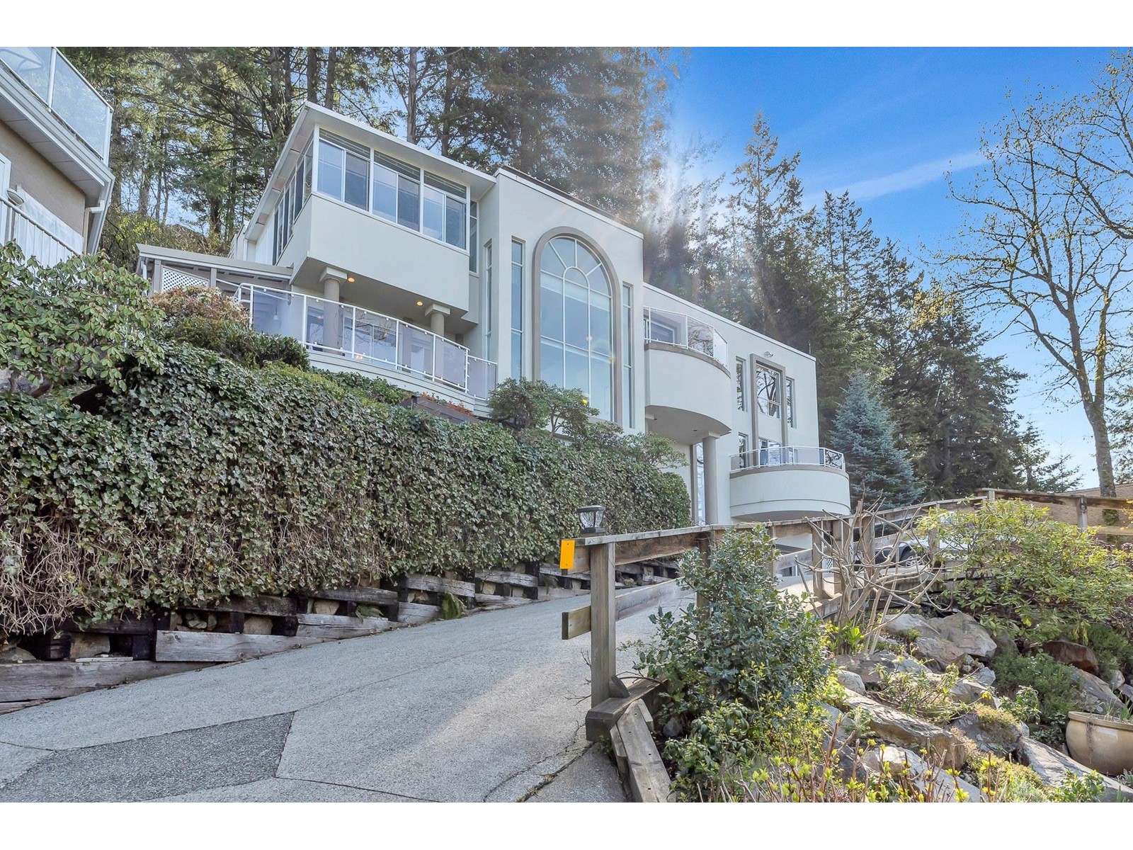 2572 ZURICH DRIVE, abbotsford, British Columbia