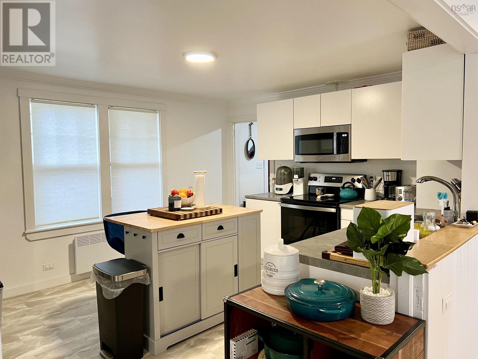 45 Ann Street, Shelburne, Nova Scotia  B0T 1W0 - Photo 12 - 202400473