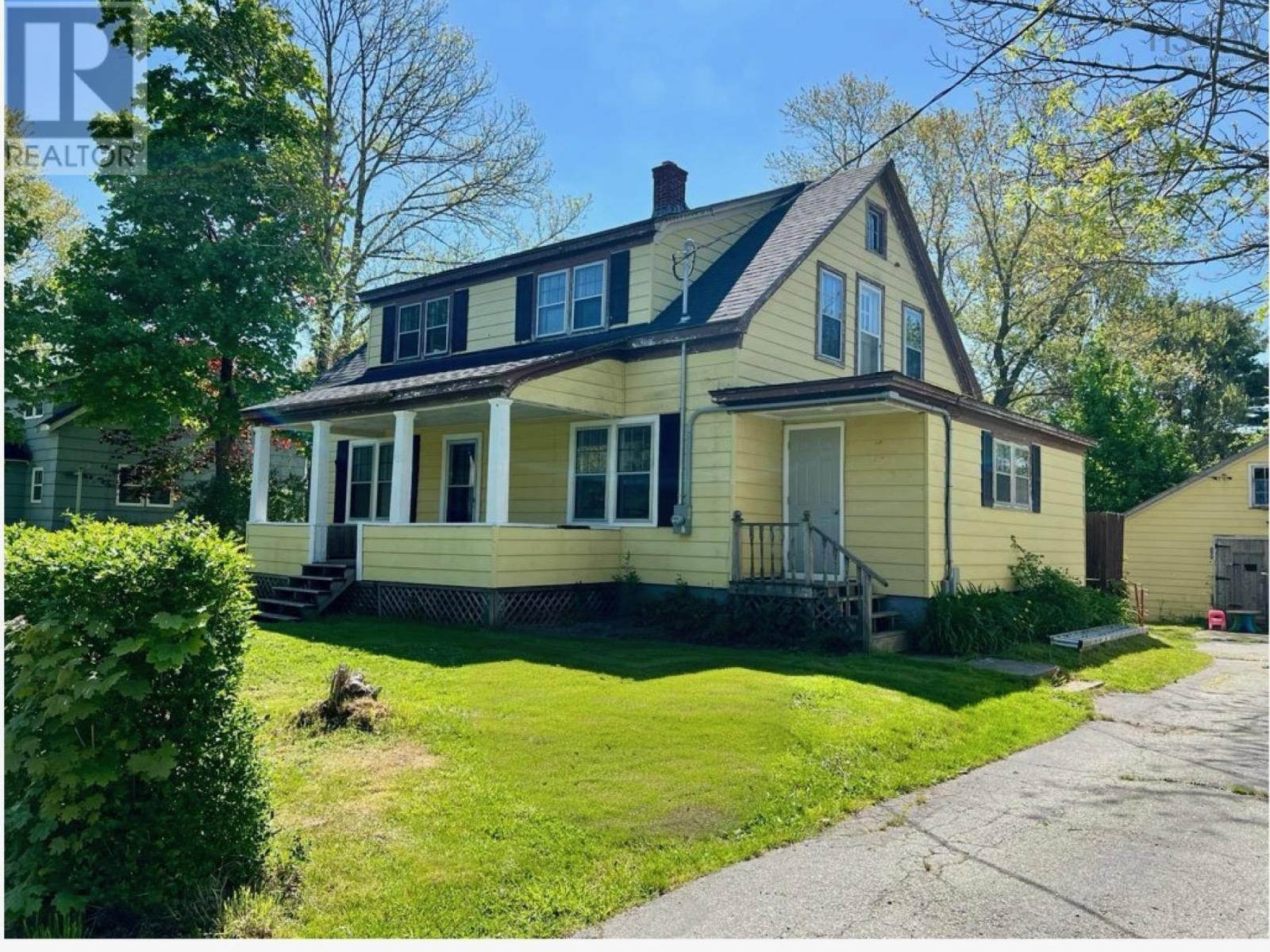 45 Ann Street, Shelburne, Nova Scotia  B0T 1W0 - Photo 3 - 202400473