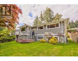 872 CLEMENTS AVENUE, north vancouver, British Columbia