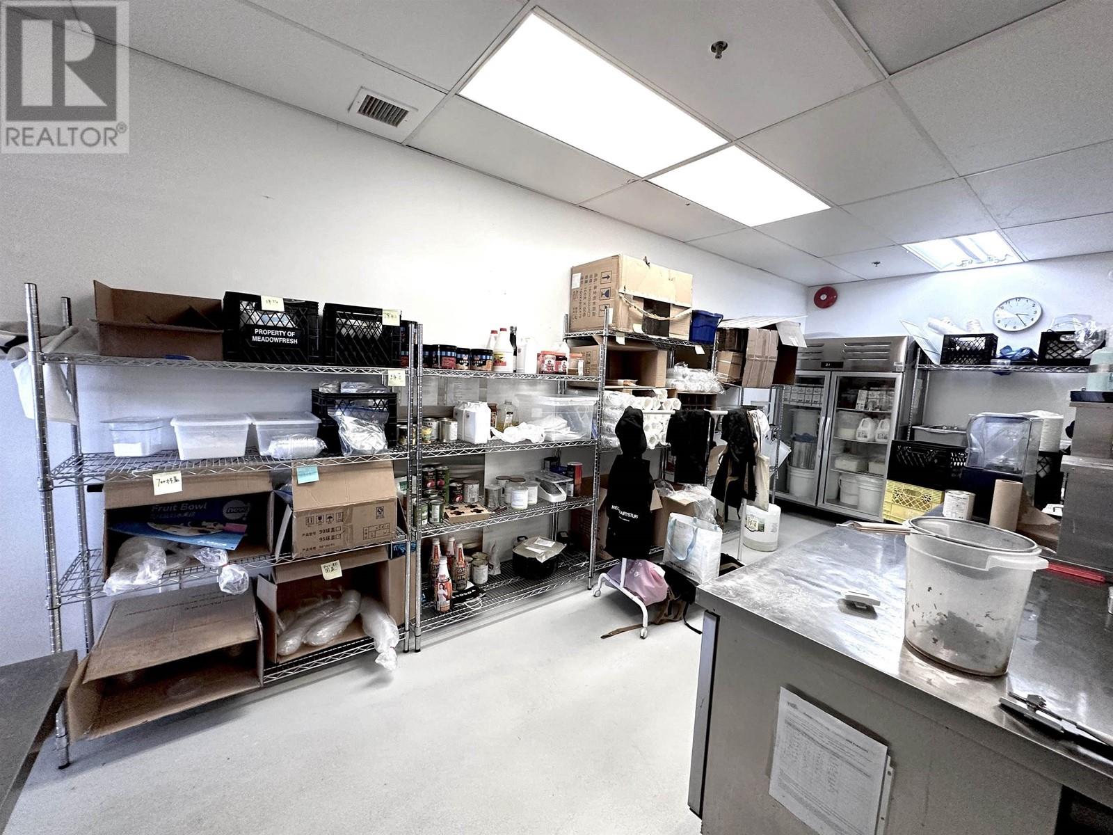 Listing Picture 13 of 13 : 8915 CORNERSTORE MEWS, Burnaby / 本拿比 - 魯藝地產 Yvonne Lu Group - MLS Medallion Club Member