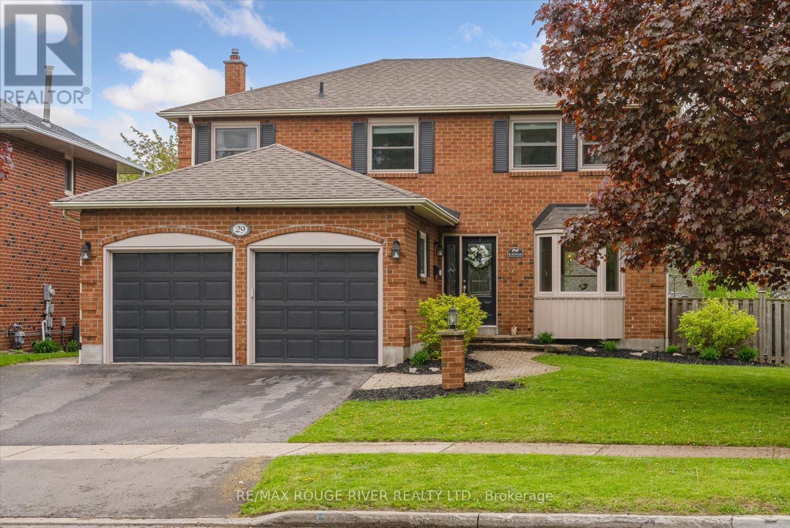 29 CANADIAN OAKS DRIVE, whitby, Ontario