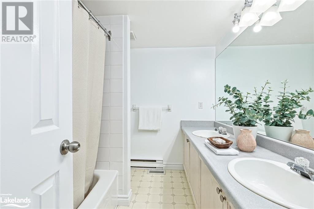 402 Mariners Way, Collingwood, Ontario  L9Y 5C7 - Photo 25 - 40589354