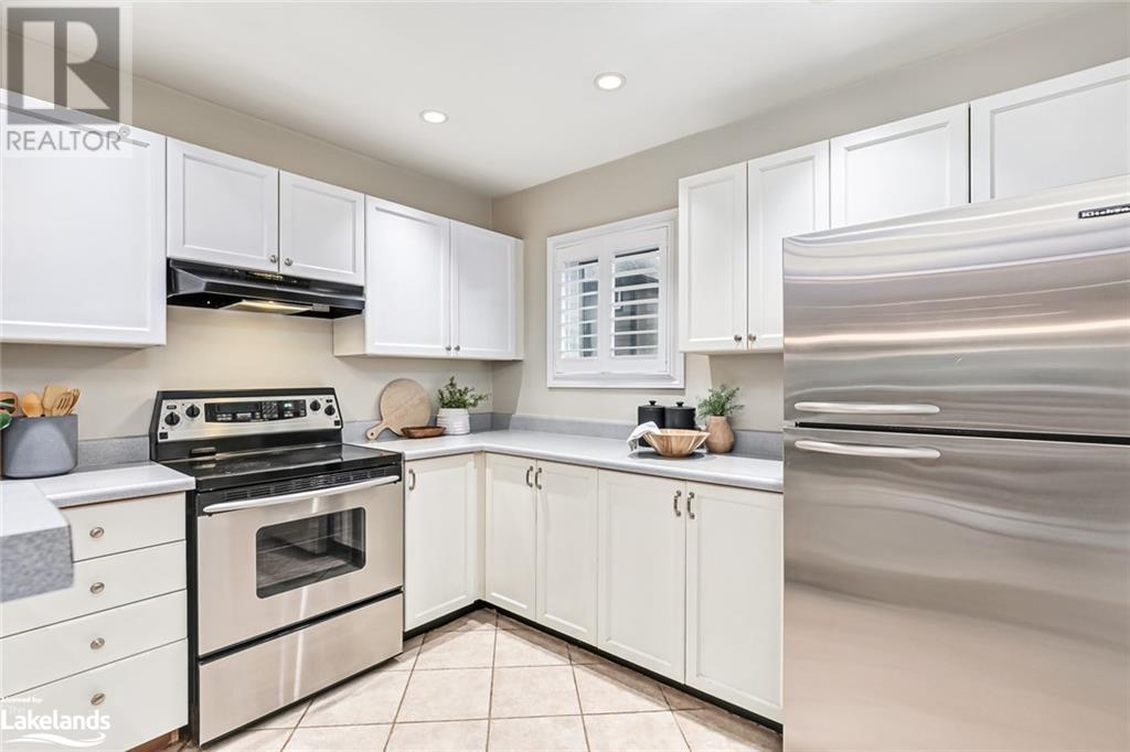 402 Mariners Way, Collingwood, Ontario  L9Y 5C7 - Photo 5 - 40589354