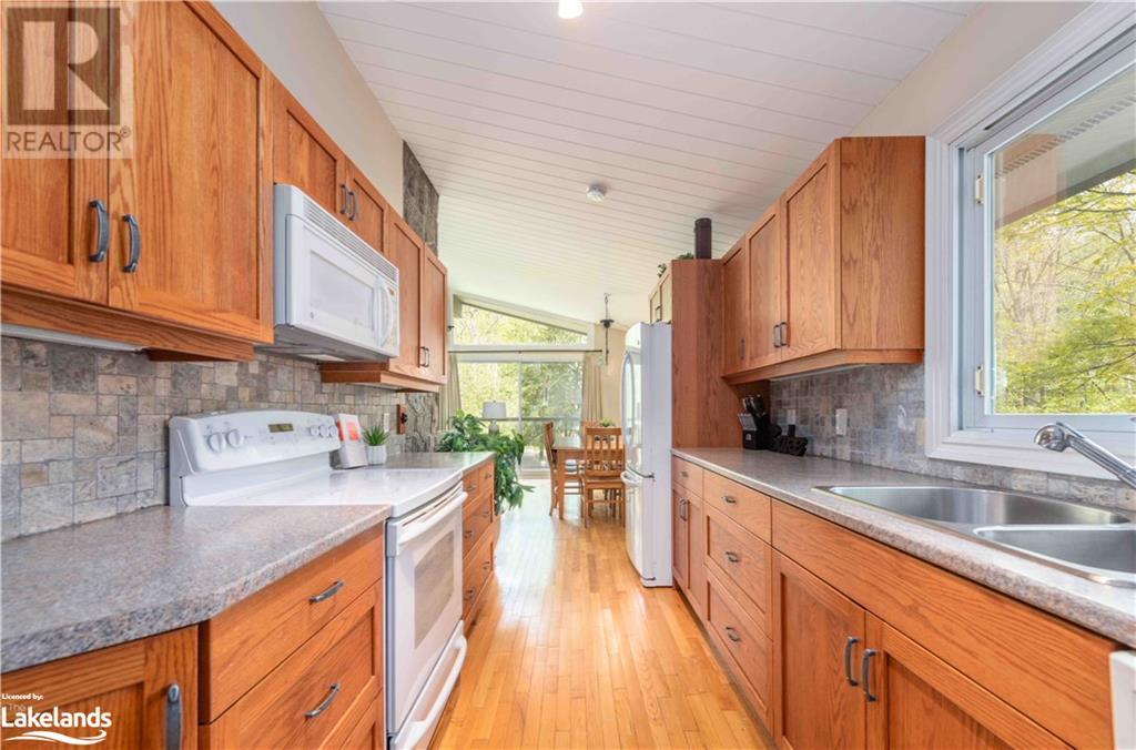 223 Woodland Drive, Huntsville, Ontario  P1H 1A6 - Photo 10 - 40588997