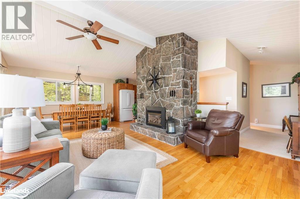 223 Woodland Drive, Huntsville, Ontario  P1H 1A6 - Photo 5 - 40588997
